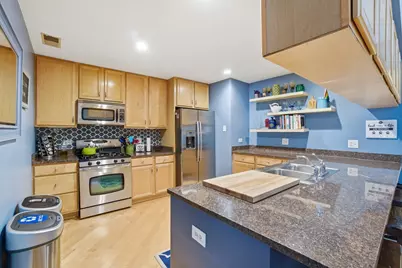 2307 W Wolfram Street #312, Chicago, IL 60618 - Photo 16