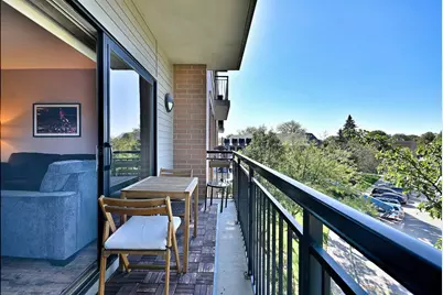 145 S York Street #404, Elmhurst, IL 60126 - Photo 8