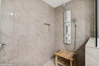 180 E Pearson Street #3807, Chicago, IL 60611 - Photo 18