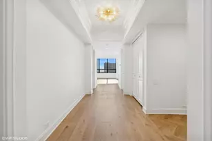 180 E Pearson St, Chicago, IL 60611 - Photo 6