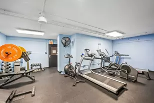 7061 N Kedzie Ave, Chicago, IL 60645 - Photo 10