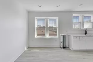 7425 N Campbell Ave, Chicago, IL 60645 - Photo 6