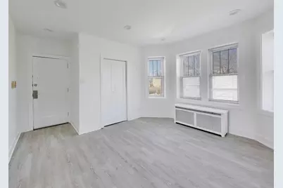 7425 N Campbell Avenue #3, Chicago, IL 60645 - Photo 4