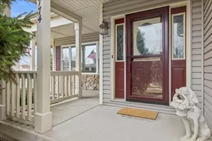 1774 Briggs St, Sycamore, IL 60178 - Photo 2