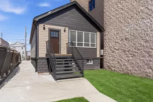 638 W 47th St, Chicago, IL 60609 - Photo 2