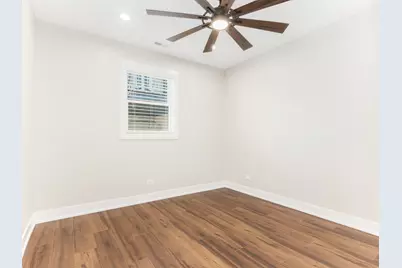 638 W 47th Street, Chicago, IL 60609 - Photo 14