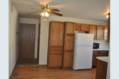 521 S Railroad Street, Montgomery, IL 60538 - Photo 6