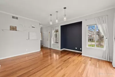 350 Windsor Court #B, South Elgin, IL 60177 - Photo 6