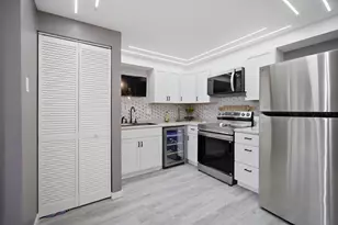 110 Klein Creek Ct, Carol Stream, IL 60188 - Photo 8