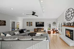 2005 N Woodland Ln, Arlington Heights, IL 60004 - Photo 6