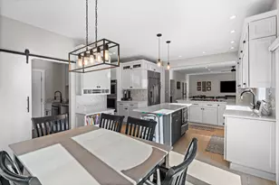 2005 N Woodland Ln, Arlington Heights, IL 60004 - Photo 10