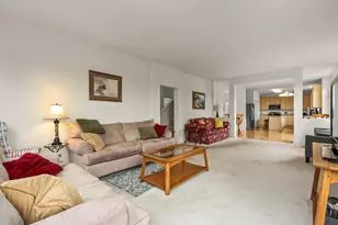 2311 Hazeltime Dr, Vernon Hills, IL 60061 - Photo 8