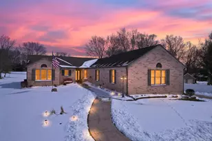 6843 Red Oak Ln, Garden Prairie, IL 61038 - Photo 2