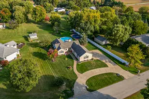 6843 Red Oak Ln, Garden Prairie, IL 61038 - Photo 10