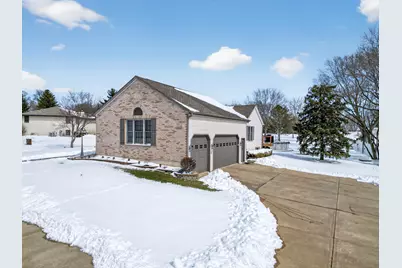 6843 Red Oak Lane, Garden Prairie, IL 61038 - Photo 4