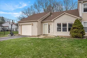 362 Chaparral Ct, Elgin, IL 60120 - Photo 1