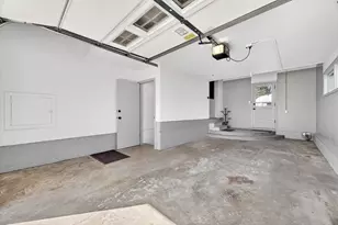 816 W College Ave, Normal, IL 61761 - Photo 38