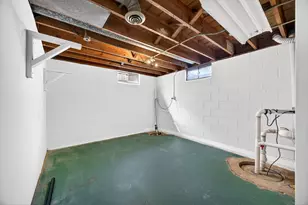 816 W College Ave, Normal, IL 61761 - Photo 36