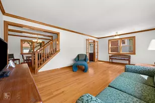 840 N Center St, Naperville, IL 60563 - Photo 2