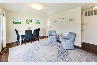 314 N Owen Street, Mount Prospect, IL 60056 - Photo 4