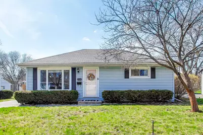 314 N Owen Street, Mount Prospect, IL 60056 - Photo 2