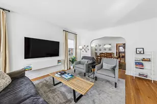 293 N Illinois St, Elmhurst, IL 60126 - Photo 4