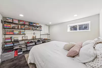 293 N Illinois Street, Elmhurst, IL 60126 - Photo 10