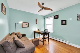 5537 W Melrose St, Chicago, IL 60641 - Photo 14