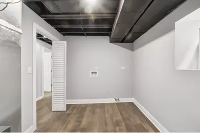 8418 S Essex Avenue, Chicago, IL 60617 - Photo 32