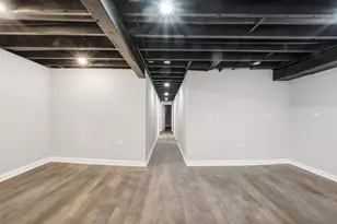 8418 S Essex Ave, Chicago, IL 60617 - Photo 30