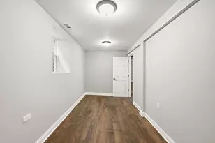 8418 S Essex Ave, Chicago, IL 60617 - Photo 36