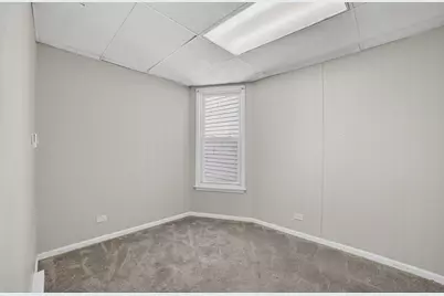 917 N Cicero Avenue, Chicago, IL 60651 - Photo 24