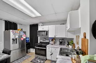 917 N Cicero Ave, Chicago, IL 60651 - Photo 8