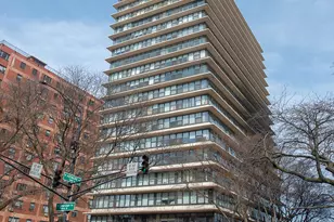 5801 N Sheridan Rd, Chicago, IL 60660 - Photo 1