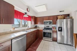 [Address not provided], Elk Grove Village, IL 60007 - Photo 8