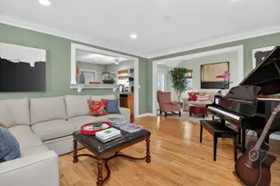 210 Woodward Ave, Geneva, IL 60134 - Photo 4