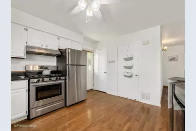 875 S York Street, Elmhurst, IL 60126 - Photo 12