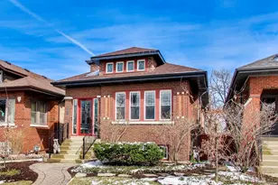 944 N Ridgeland Ave, Oak Park, IL 60302 - Photo 2