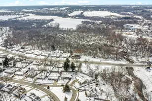 1129 N Cumberland Circle, McHenry, IL 60050 - Photo 42