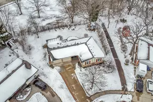 1129 N Cumberland Circle, McHenry, IL 60050 - Photo 34