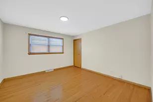 665 Hoxie Ave, Calumet City, IL 60409 - Photo 16