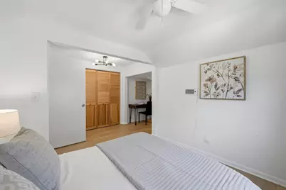 5021 W Berenice Avenue, Chicago, IL 60641 - Photo 24