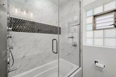 5021 W Berenice Avenue, Chicago, IL 60641 - Photo 18