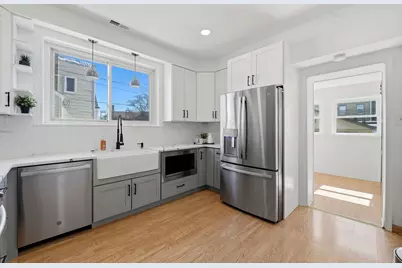 5021 W Berenice Avenue, Chicago, IL 60641 - Photo 8