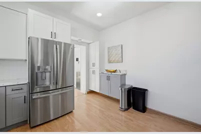 5021 W Berenice Avenue, Chicago, IL 60641 - Photo 10