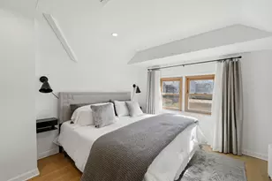 5021 W Berenice Ave, Chicago, IL 60641 - Photo 20