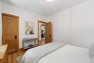 5021 W Berenice Ave, Chicago, IL 60641 - Photo 14