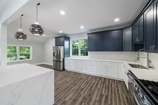 907 Glenwood Ave, Joliet, IL 60435 - Photo 8