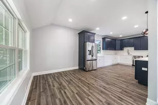 907 Glenwood Ave, Joliet, IL 60435 - Photo 6