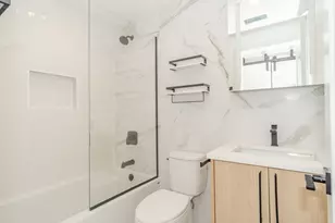 2256 N Sawyer Ave, Chicago, IL 60647 - Photo 4